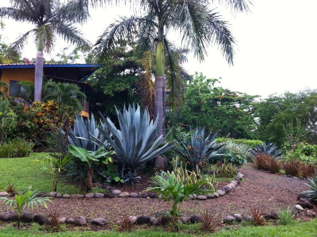 Casa De Veraneo Quinta Las Trillizas Esparza Exterior photo